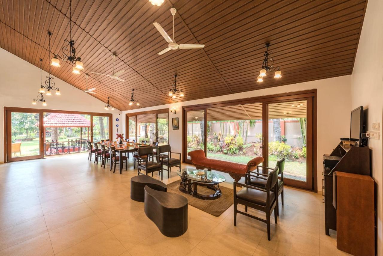Saffronstays Casa Del Palms, Alibaug - Luxury Pool Villa With Chic Interiors, Alfresco Dining And Island Bar Alibág Kültér fotó